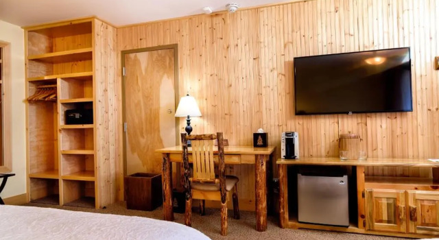 Двухместный номер Deluxe Adirondack Spruce Lodge