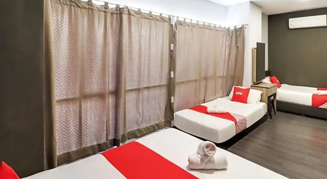 Семейный люкс OYO 89381 Moonnight Hotel