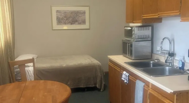 Greenhead Motel, Prenota Motel Hotel a Saskatchewan con parcheggio, Parcheggio
