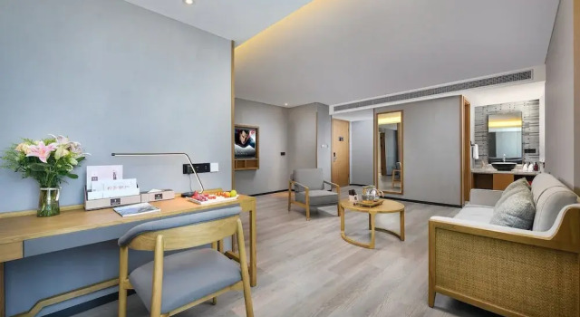Mehood Lestie International Hotel Nancun Wanbo Metro Station Branch, Boek Hotel Hotels in Guangdong met parkeren, Parkeren