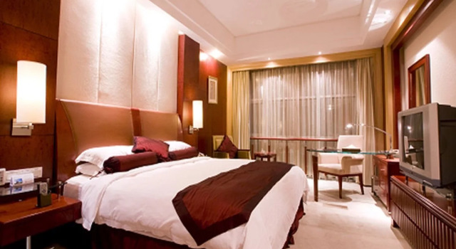 Xin Yi Hotel, Varaa Hotelli Shanghai Shanghai
