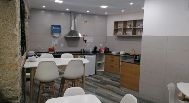 Трёхместный номер Standard ALOJAMENTO GIRASSOL - Guest House - Quarto com casa de banho privativa