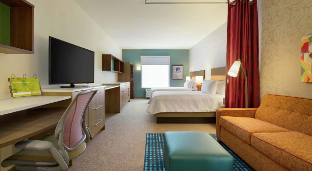 Четырёхместный люкс Home2 Suites By Hilton Frederick