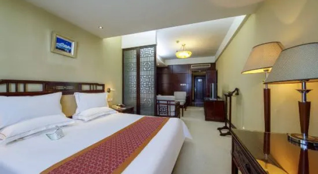 Номер Deluxe Gaodu Grand Hotel