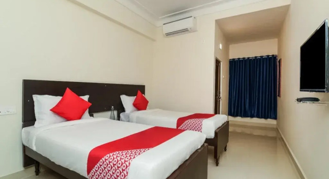 Hotel Gayatri By OYO Rooms