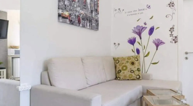 Трёхместный номер Standard с видом на город Luxury studio with balcony and parking