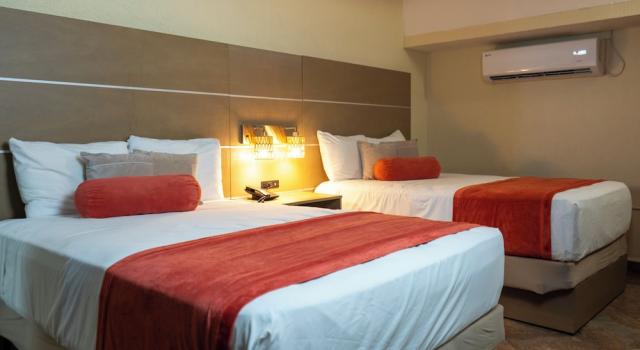 Четырёхместный номер Deluxe с балконом и с видом на океан Hotel El Guajataca