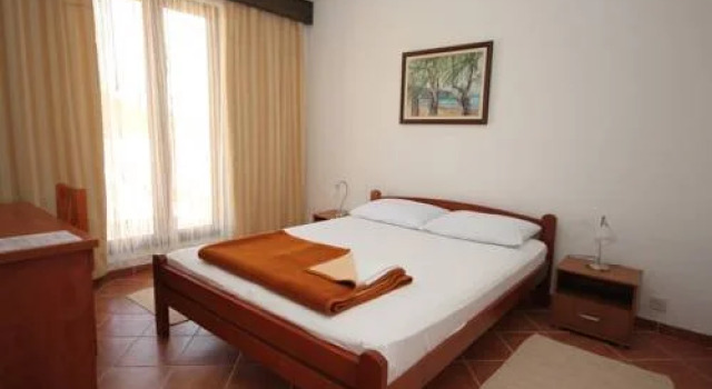 Vir, Book Hotel Virpazar 