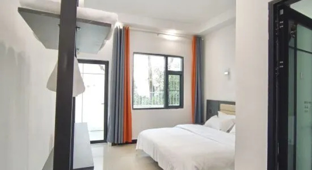 Люкс Business Renhe Hotel