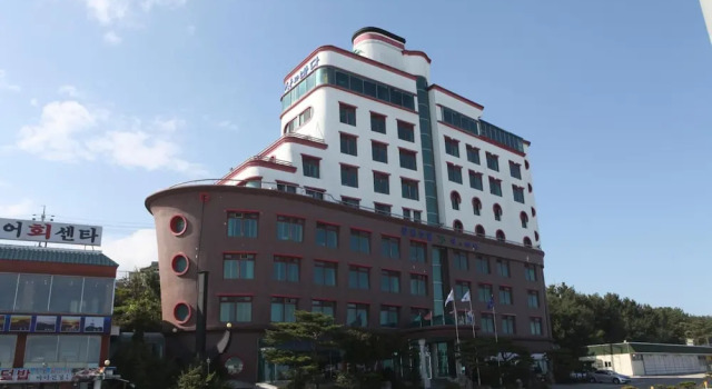 Benikea Mountain and Sea Daepo Port, Boek Hotel Hotels in Gangwon-Do met parkeren, Parkeren
