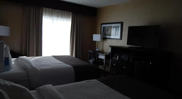 Четырёхместный номер Standard Days Inn by Wyndham Cranbrook Conference Centre