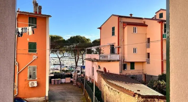Номер Deluxe с балконом и с частичным видом на море CADAMARE charming rooms in Portovenere