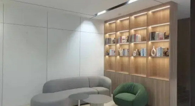 Happy Holiday Hotel (Huanggang Luotian Yishui Bund Branch), Varaa Hotelli Huanggang Hubei