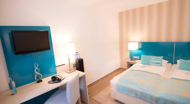 Hotel Villa WellenRausch, Забронировать Вилла Травемюнде земля Шлезвиг-Гольштейн