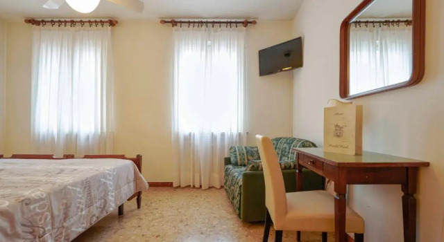 Двухместный номер Standard с видом на озеро Piccolo Hotel