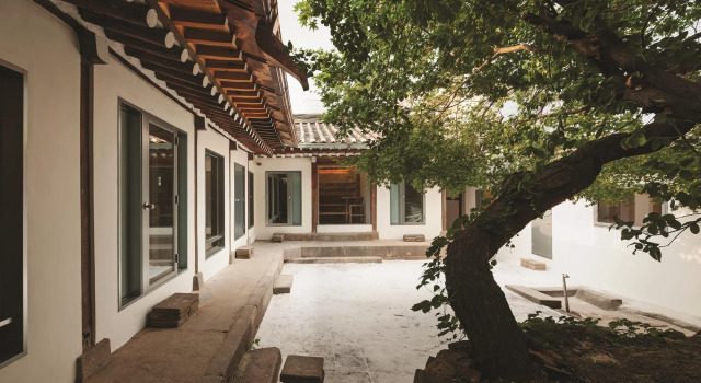 Side Hanok Residence, Забронировать Отель Чонногу Сеул, рядом с Женский университет Пэвха