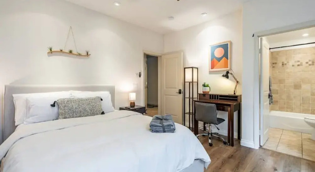 The San Diego Studio - Free Parking, Забронировать Апартаменты/квартира Сан-Диего San Diego Metropolitan Area, рядом с Scripps Coastal Medical Center