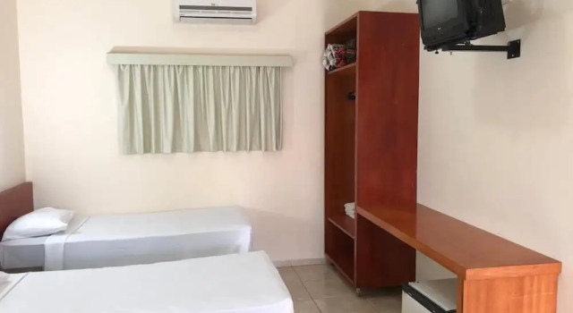 Трёхместный номер Deluxe IPÊ PARK Convention Hotel