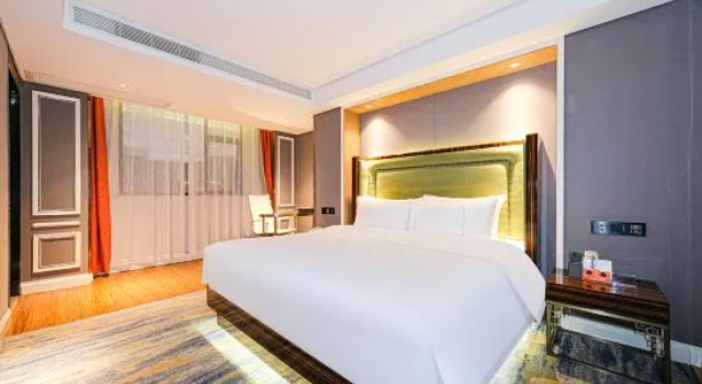 Люкс Ruishe Hotel (Xintian City Plaza, Licheng)