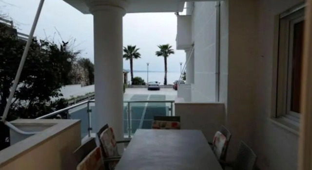 Апартаменты Beachfront Sion Sarande Apartment