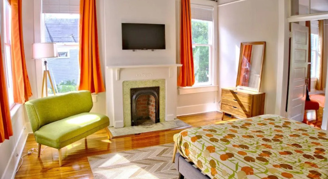 Beautiful Brick 2 Bedroom Home