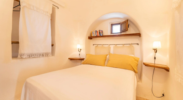 Trullo Sophie in Cisternino, Book Hotel Cisternino Valle d'Itria
