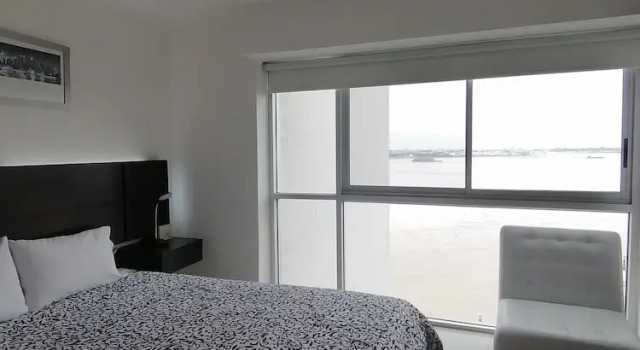 1 soveværelse i executive- i kælderen værelse Luxury Suites Riverfront GYE