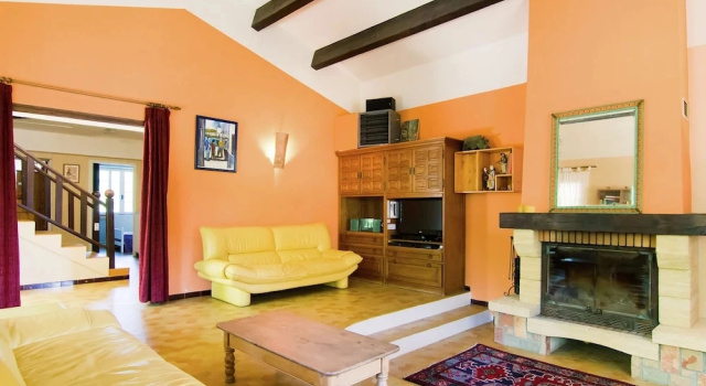 Child-friendly villa with private pool, Réserver Villa Cottages à Salazac, Cottage