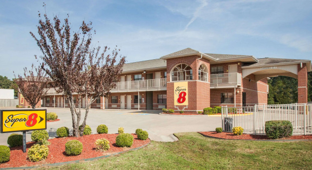 Super 8 by Wyndham Cabot, Boek Mini-hotel Hotels in Missouri met zwembad, Zwembad