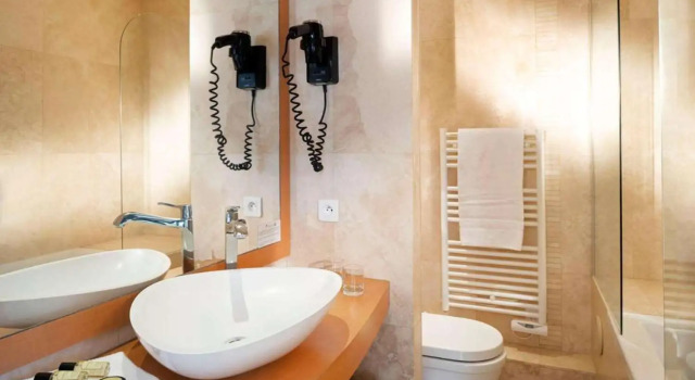 Двухместный номер Standard Цокольный этаж Grand Hotel Des Lecques; BW Signature Collection
