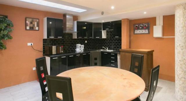 Апартаменты c 1 комнатой Paris East Side Lodge
