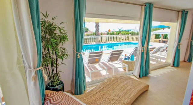 Michelle - sea view villa with private pool in Benissa, Забронировать Вилла Коттеджи Бениса, Коттедж