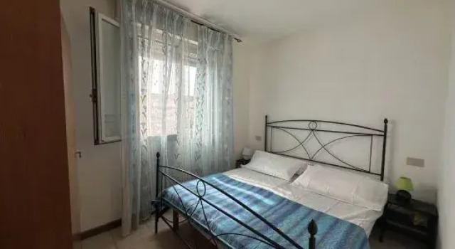 Апартаменты Flat With Side sea View Just Steps From the Beach