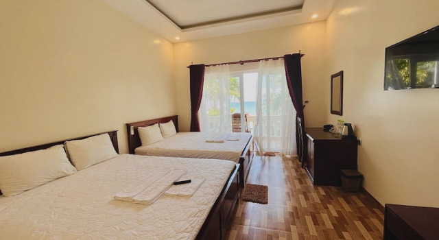 Семейный номер Standard с балконом и с видом на море Phuong Binh House