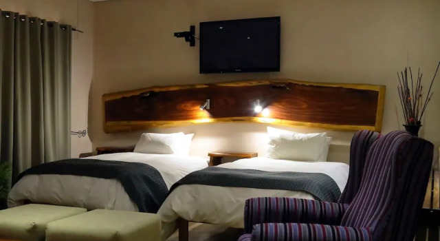 Luxury Triple Suite Cest Si Bon Hotel