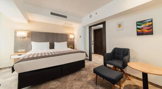 Двухместный люкс c 1 комнатой Отель Holiday Inn Bucharest - Times