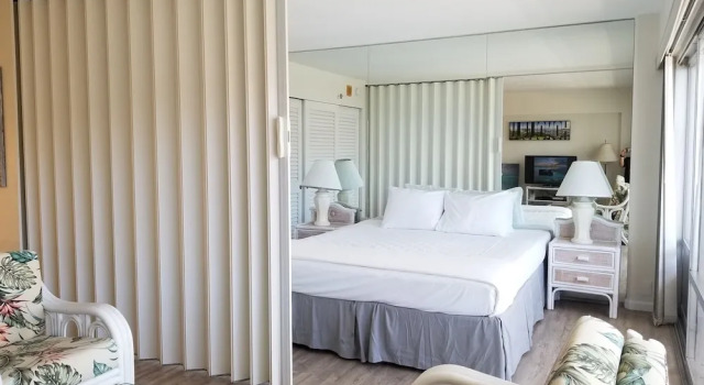 Ilikai Tower One Bedroom Lagoon View Waikiki Condos With Lanai & Free Wifi, Boek Hotel Waikiki 