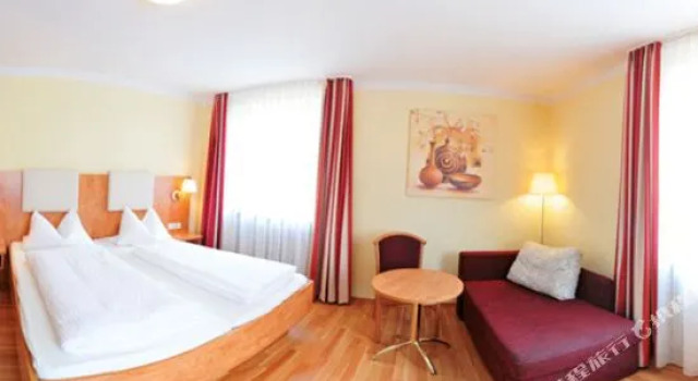 Landgasthof Dietz, Rezervasyon Otel Oberdachstetten Frankenhöhe