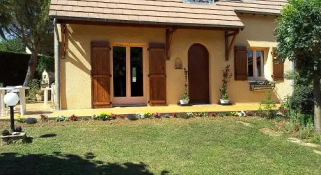 Holiday Home Villa Cocoon, Rezerwuj Willa Gourdon Lot