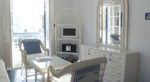 Mykonos Town Apartment With a View