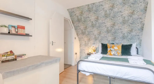 Central 3 Bedroom House With Garden
