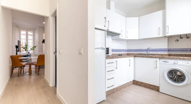 Апартаменты Deluxe Thyssen Boutique Apartments by Caleta Homes