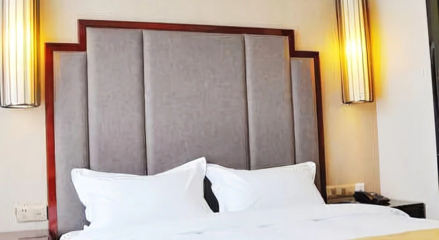 Jiadeli Hotel