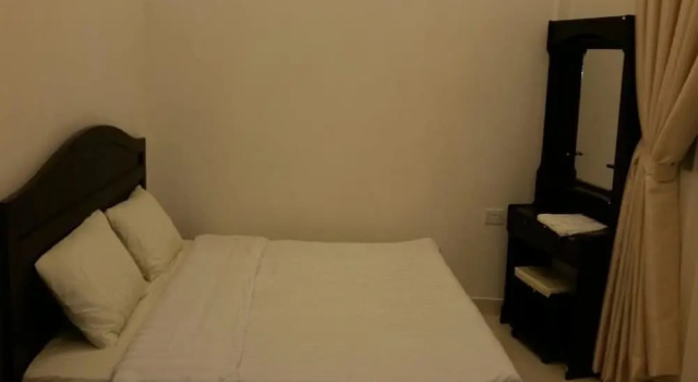 Grand Plaza Apartments, Đặt Căn hộ Khách sạn ở Al Seef có hồ bơi, Hồ bơi