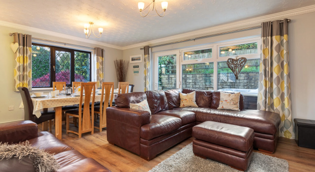 Hazelglade Cottage - Hot Tub, Games Room, Pet Friendly, Забронировать Дом для отпуска Сондерсфут 
