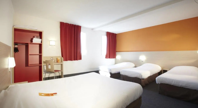 Двухместный номер Standard Hotel HubOne3 Istres
