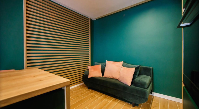 Green Velvet City Retreat, Varaa Hotelli Oradea 