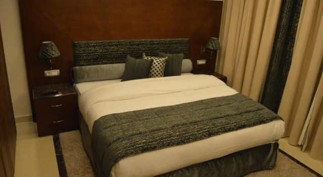 Полулюкс Executive Markazia Suites
