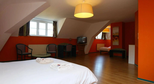 Hôtel Domaine de Volkrange, Rezervovat Hotel Hotely v Lotrinsko se snídaní, Snídaně
