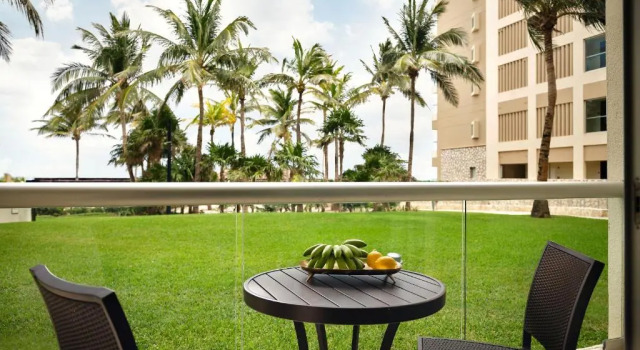 Двухместная студия с балконом и с видом на океан The Westin Lagunamar Ocean Resort Villas & Spa Cancun